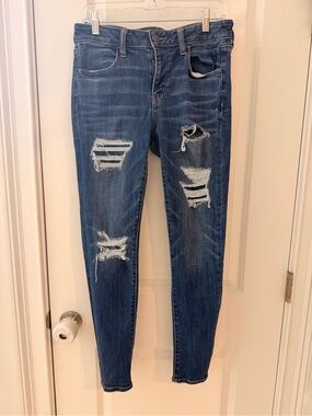 American Eagle-Super Stretch Distressed Blue Women's Skinny Jeans